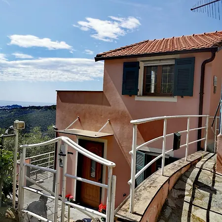 Casun Du Menegottu Nyaraló